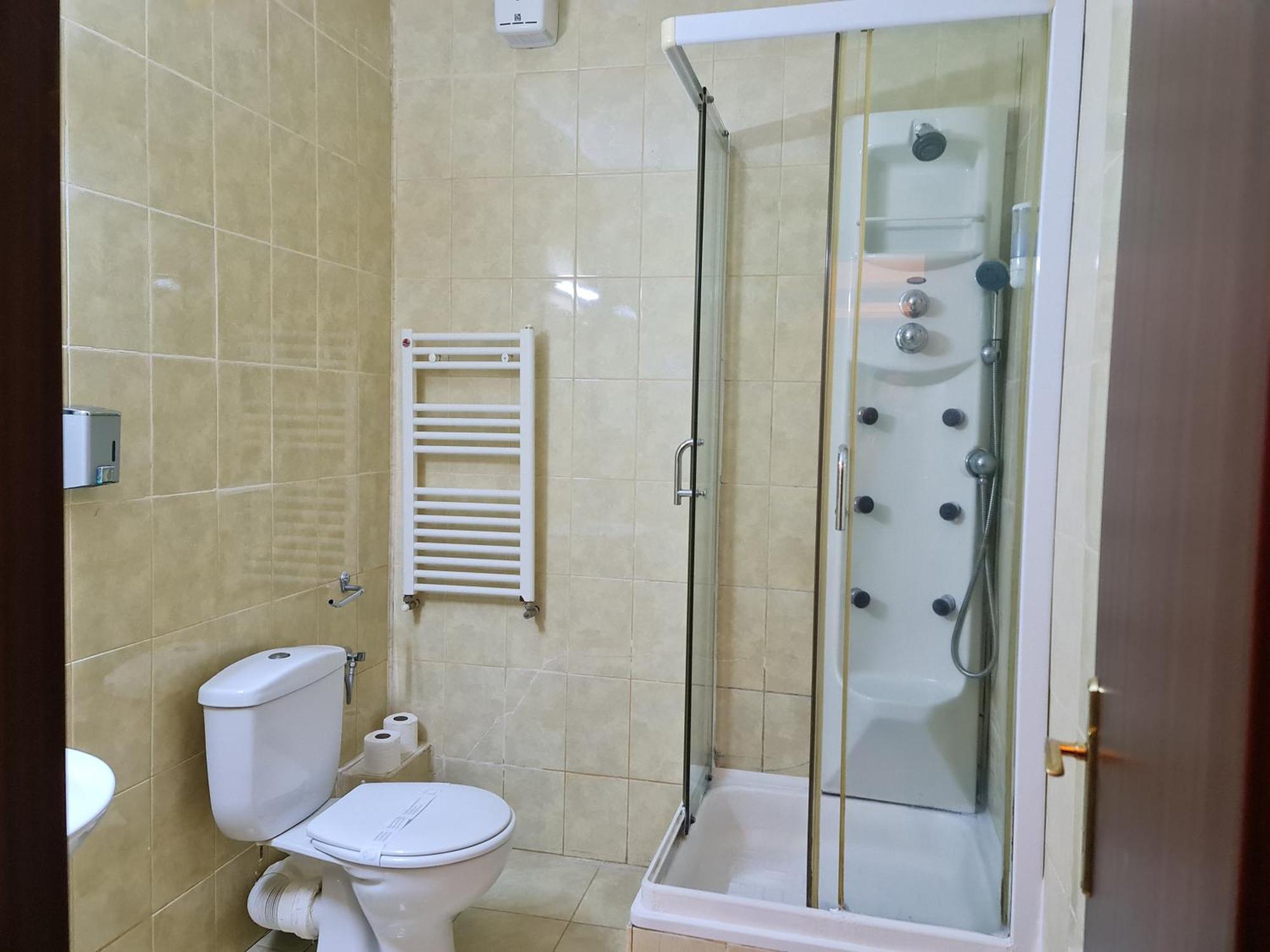 Hotel Magic Gt Trivale Piteşti Exteriér fotografie
