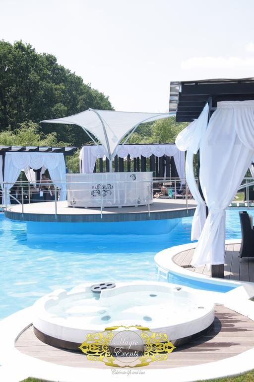 Hotel Magic Gt Trivale Piteşti Exteriér fotografie