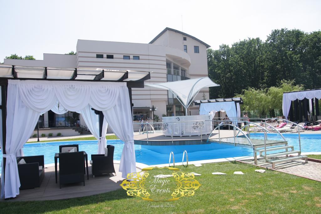 Hotel Magic Gt Trivale Piteşti Exteriér fotografie